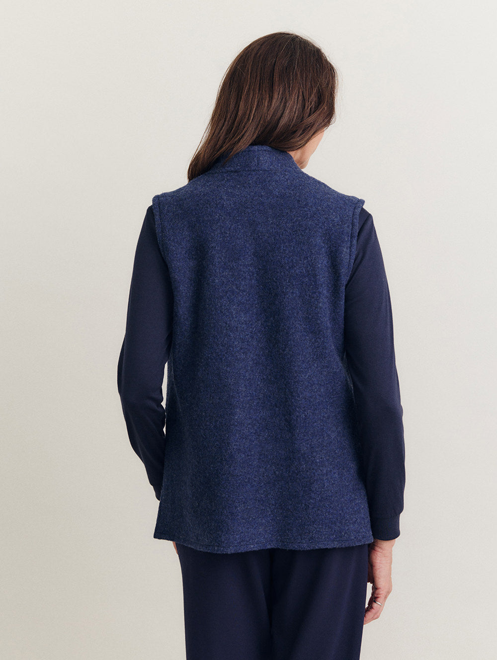 Kela Vest-Tactilefable
