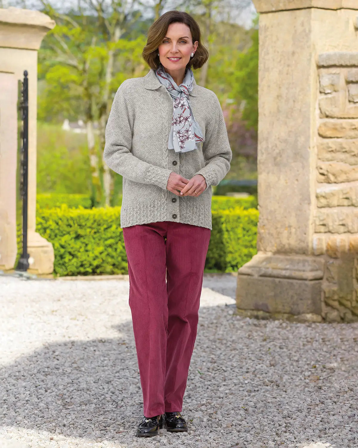 Ladies’ Pure Shetland Wool Cable Cardigan – Silver-Tactilefable