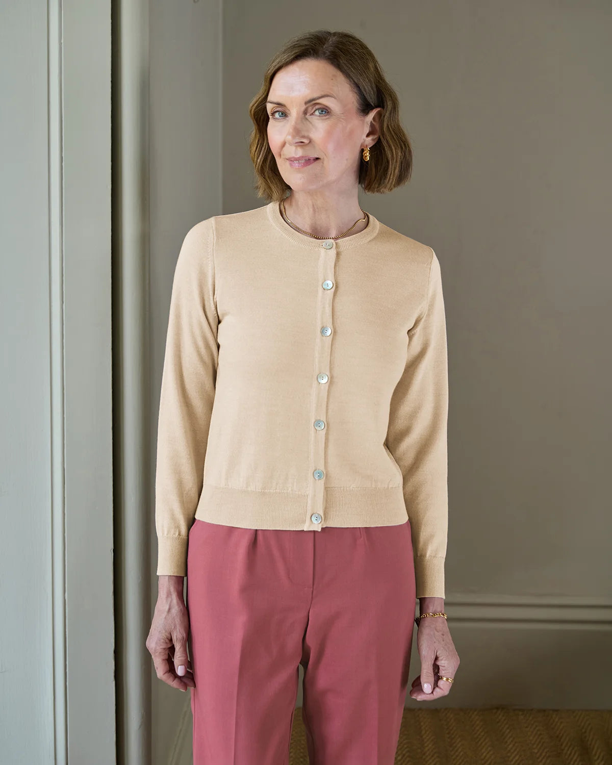 Ladies’ Pure Merino Wool Short Cardigan – Camel-Tactilefable
