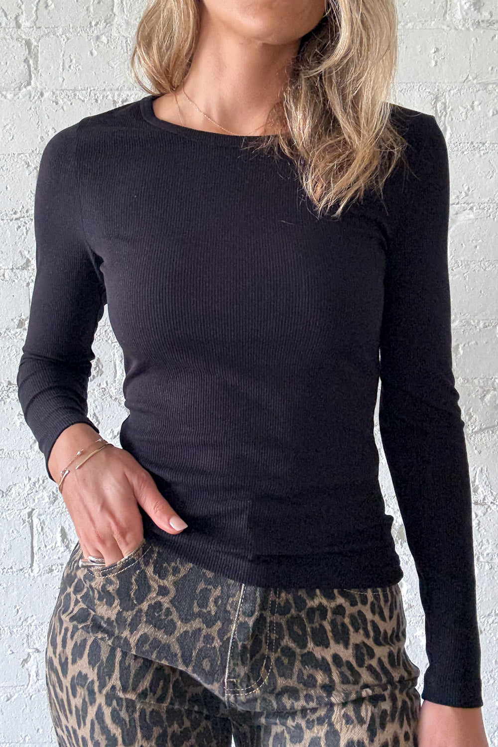Classic Long Sleeve Rib Tee - Black-Tactilefable
