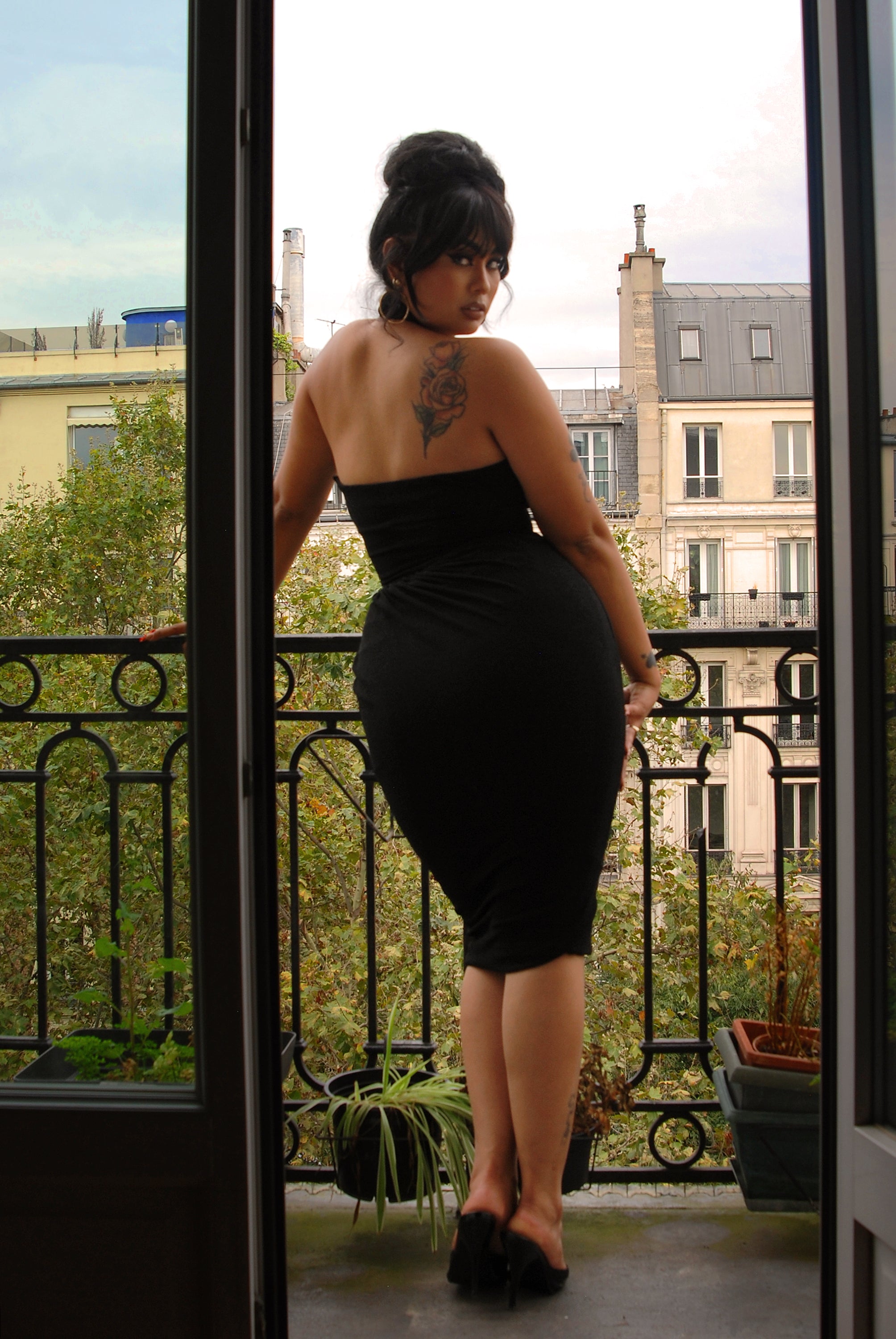 Malia Wiggle Dress in Black Lurex | Laura Byrnes Designs-Tactilefable