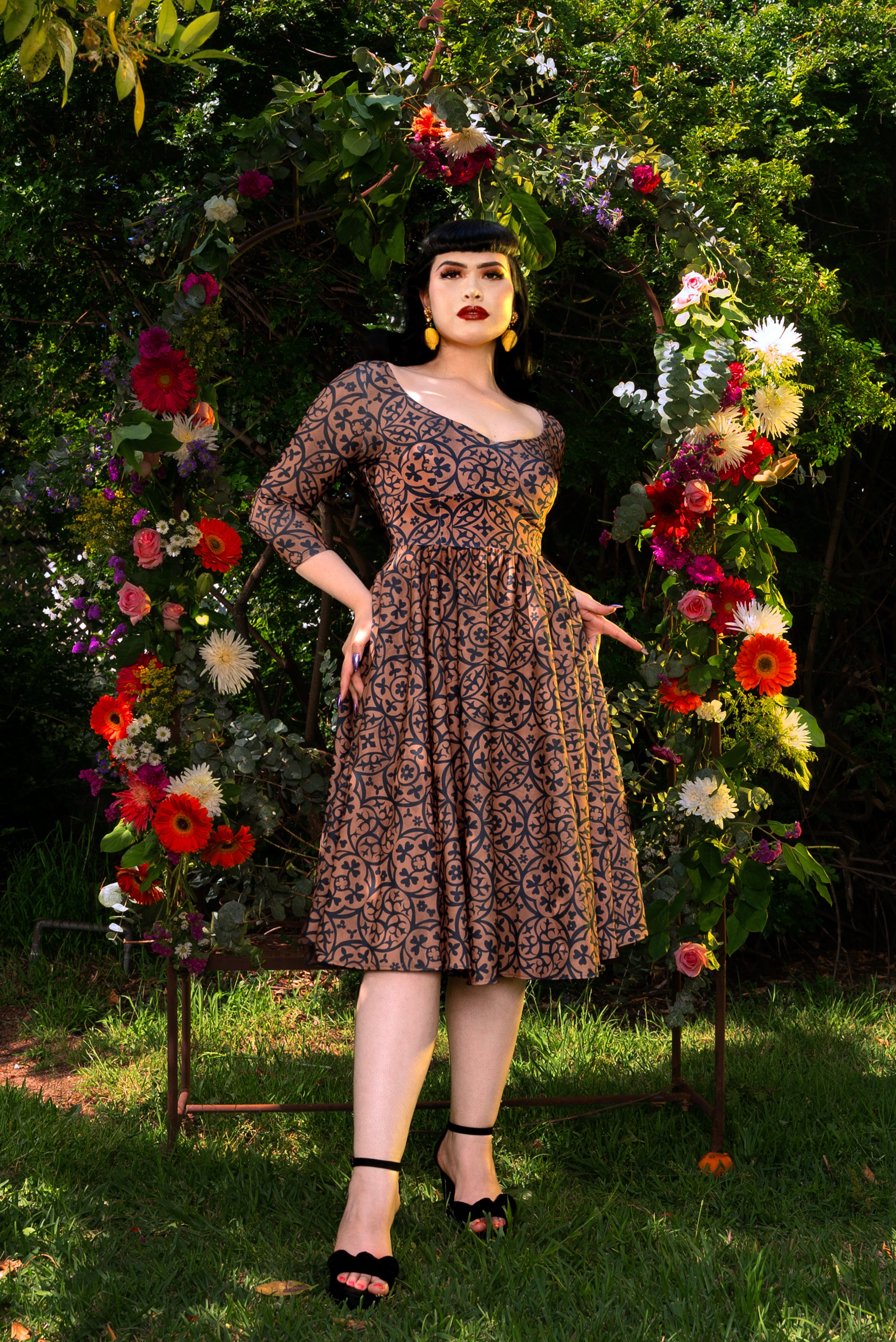 Priscilla Swing Dress in Gold and Black Medallions Print Stretch Twill-Tactilefable