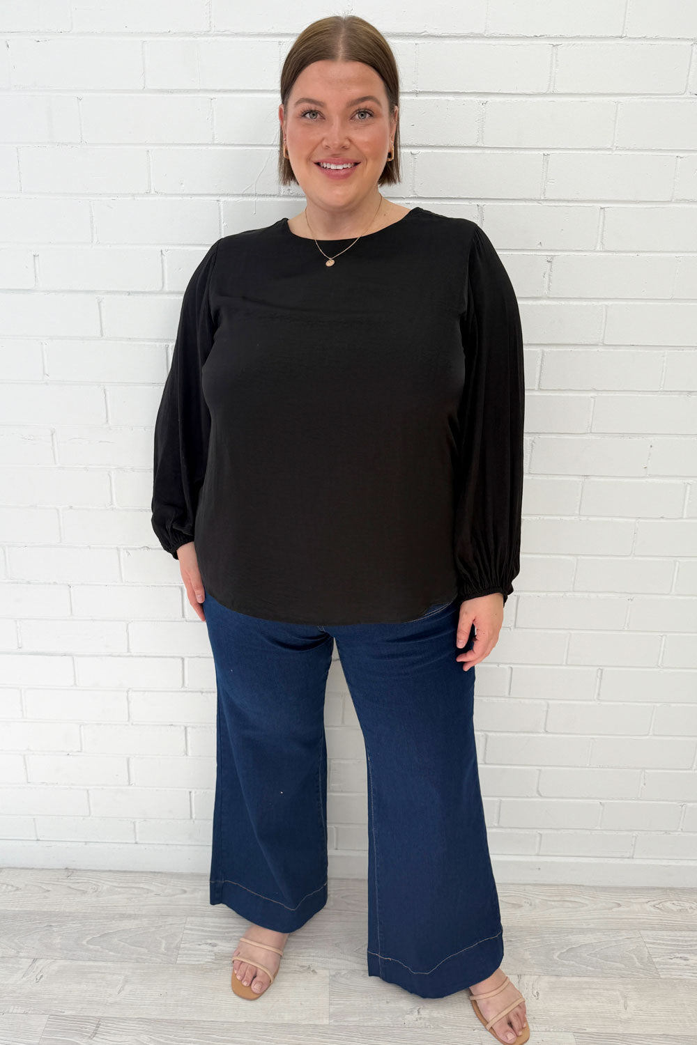 Henny Blouse - Black-Tactilefable
