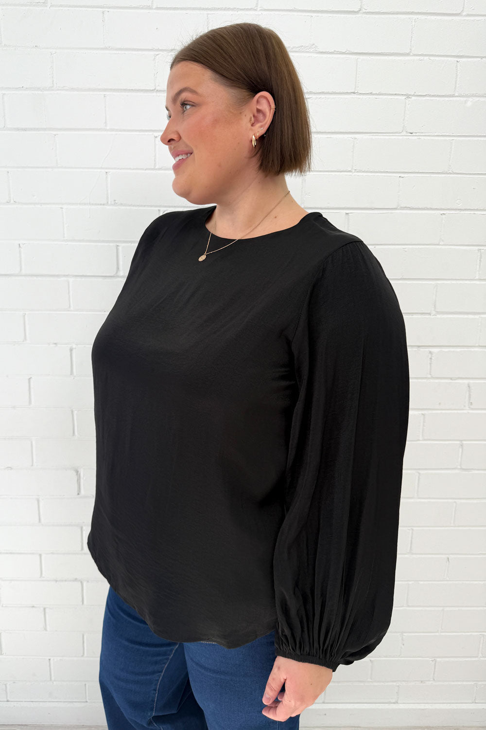 Henny Blouse - Black-Tactilefable