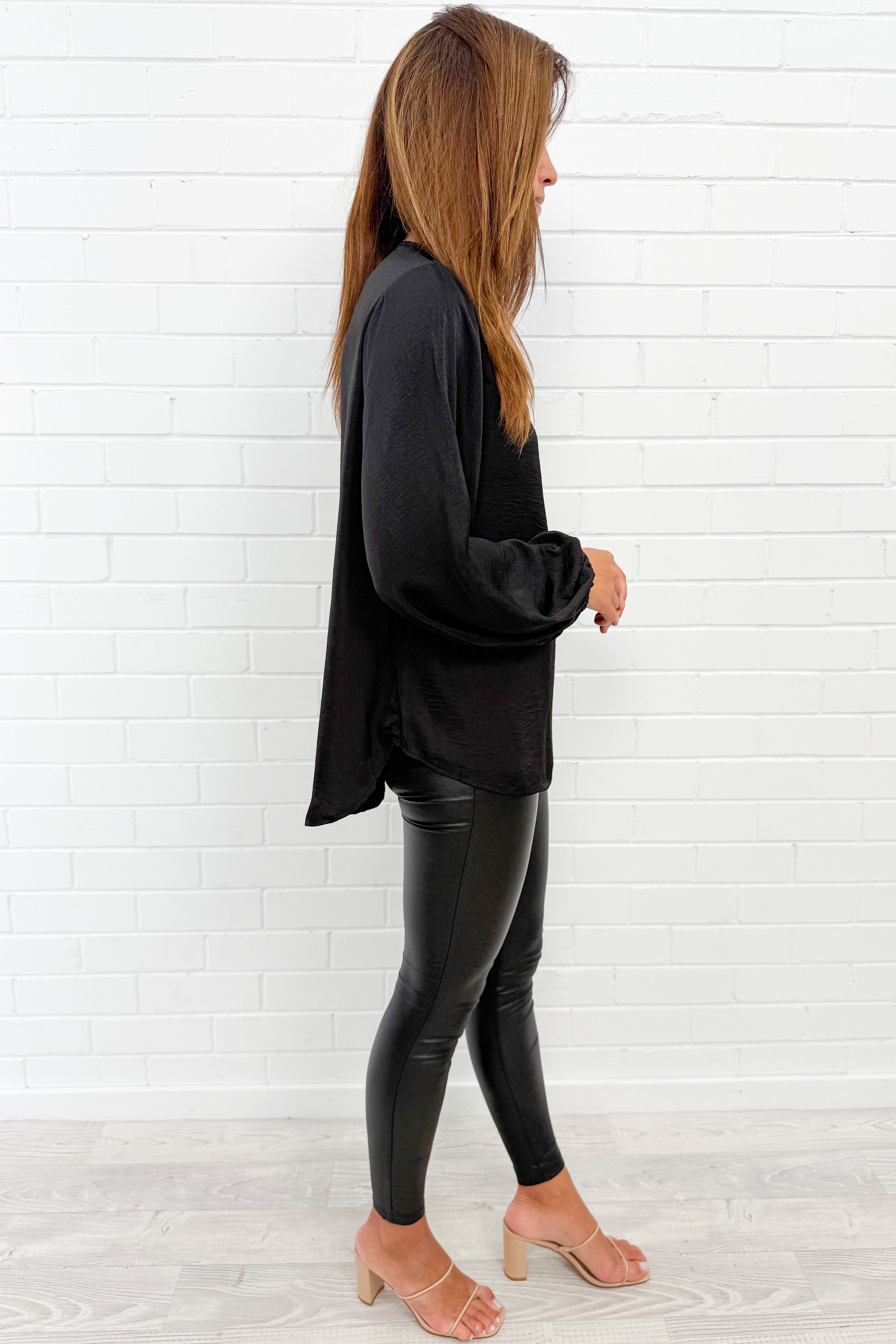 Henny Blouse - Black-Tactilefable
