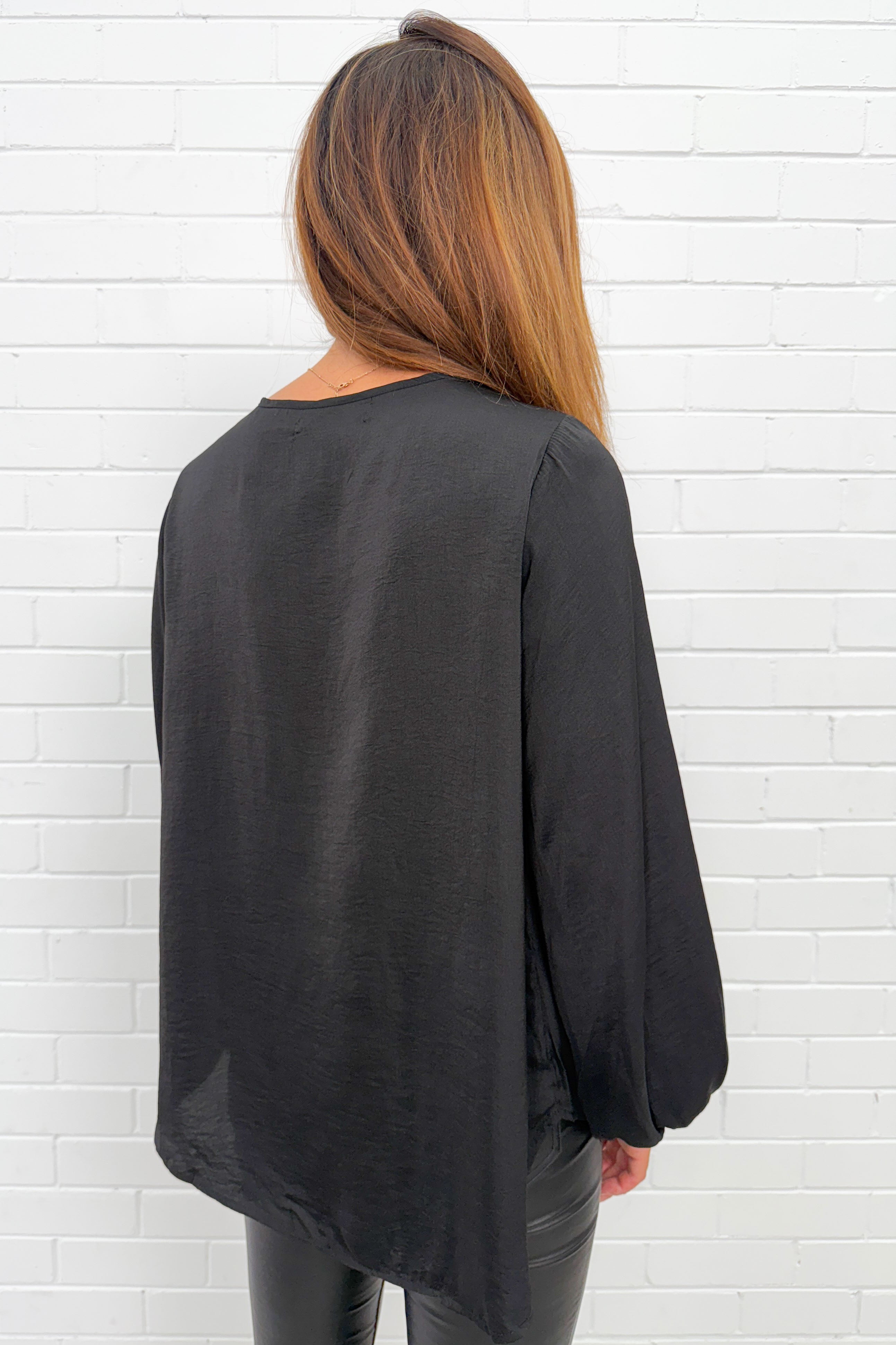 Henny Blouse - Black-Tactilefable