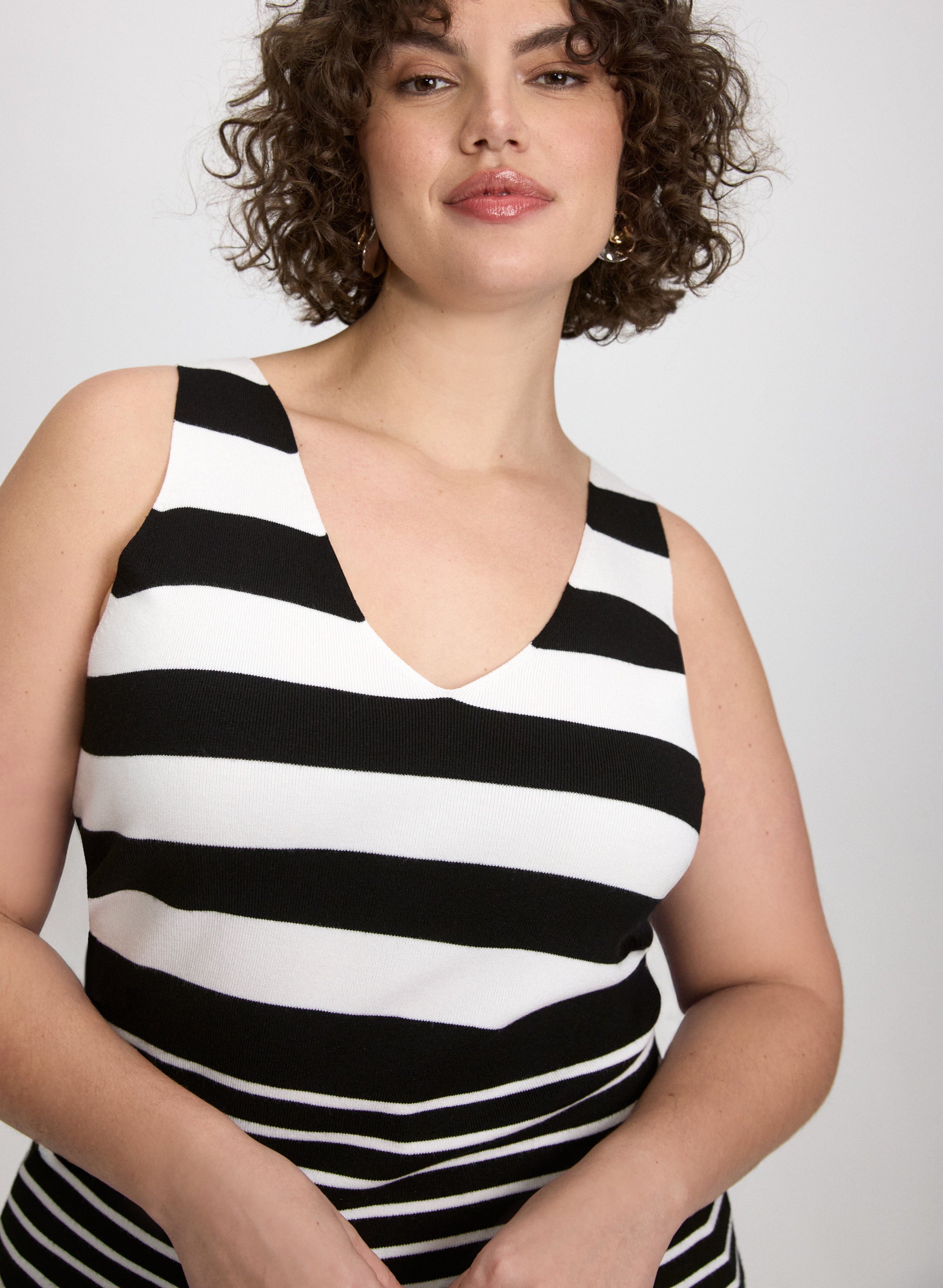 Sleeveless Stripe Knit-Tactilefable