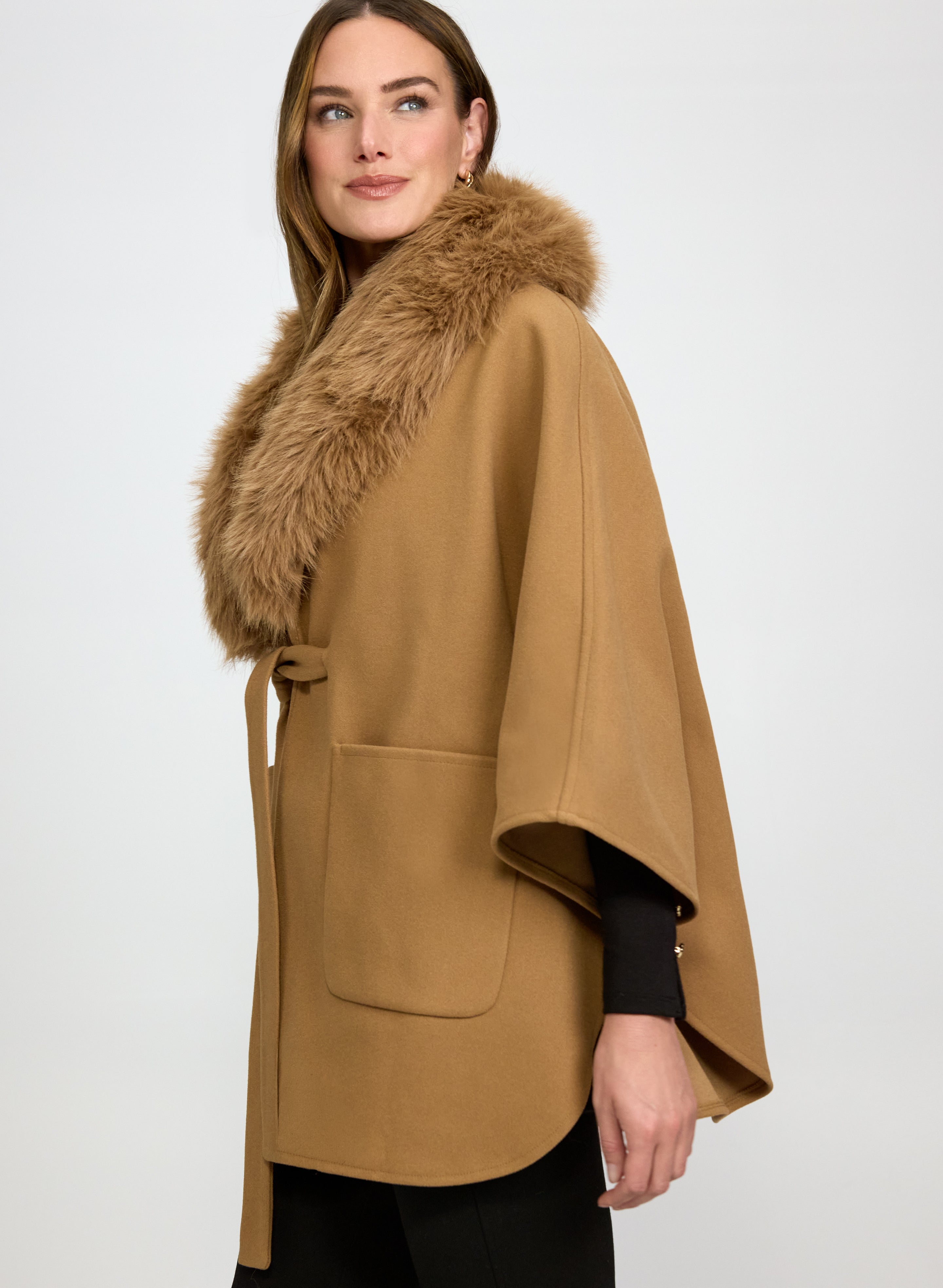 Faux-Fur Poncho-Tactilefable