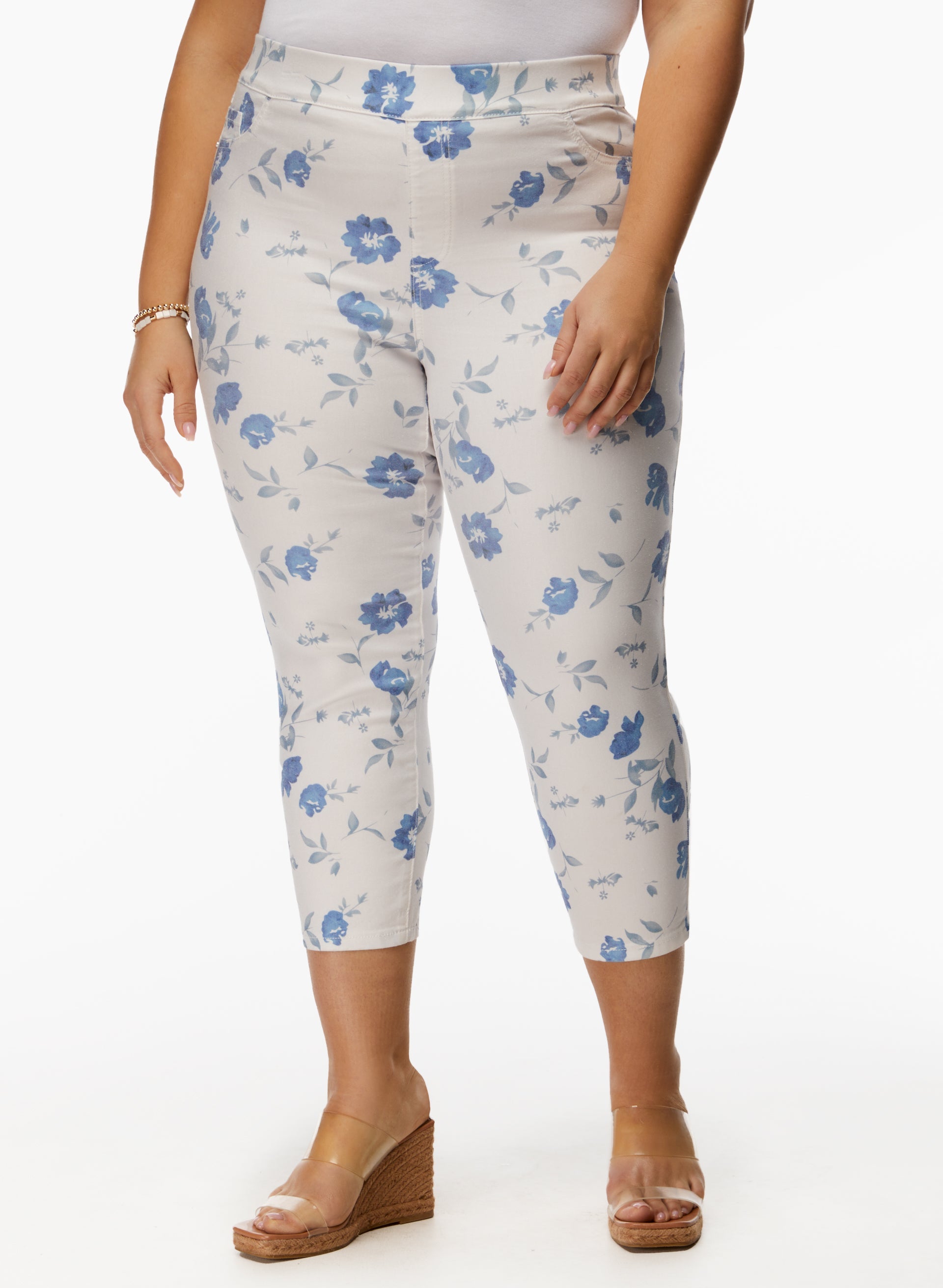 Pull-On Floral Print Jeans-Tactilefable