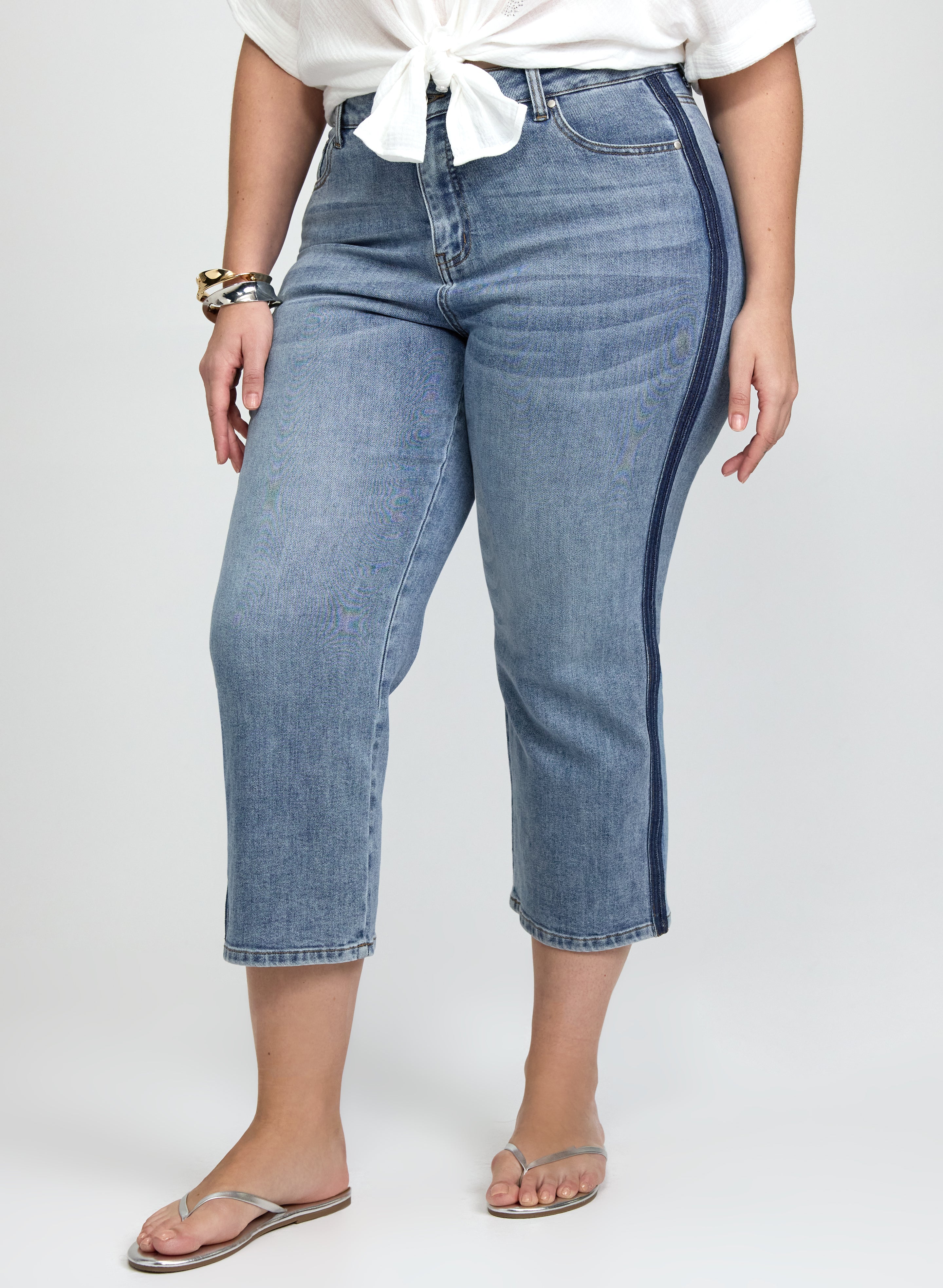 Contrast Denim Capris-Tactilefable