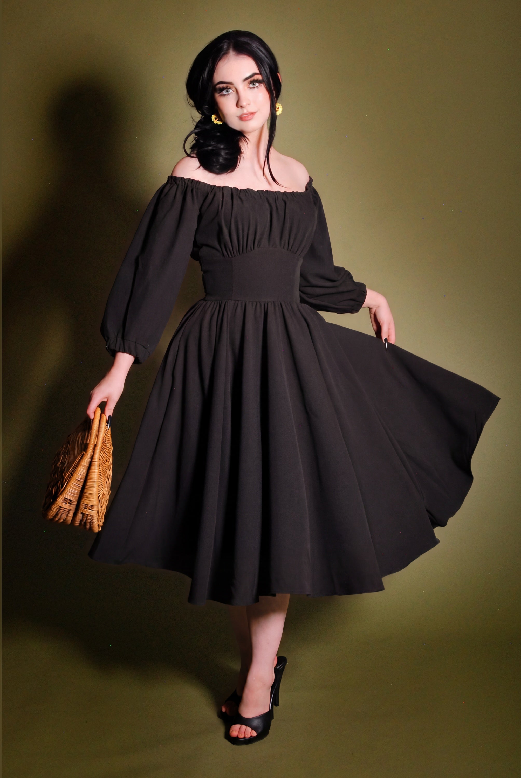 Marie-Thérèse Peasant Dress in Black-Tactilefable
