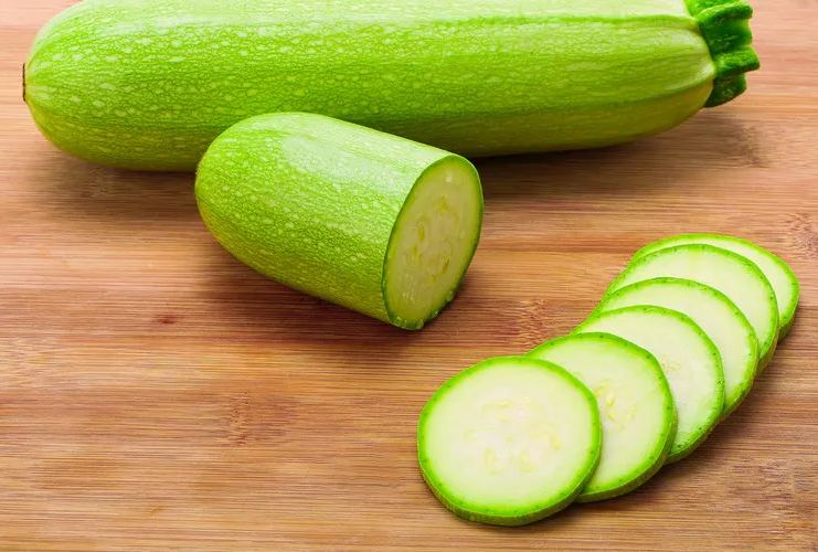 Cream Zucchini Seeds, Pale Green Seeds
