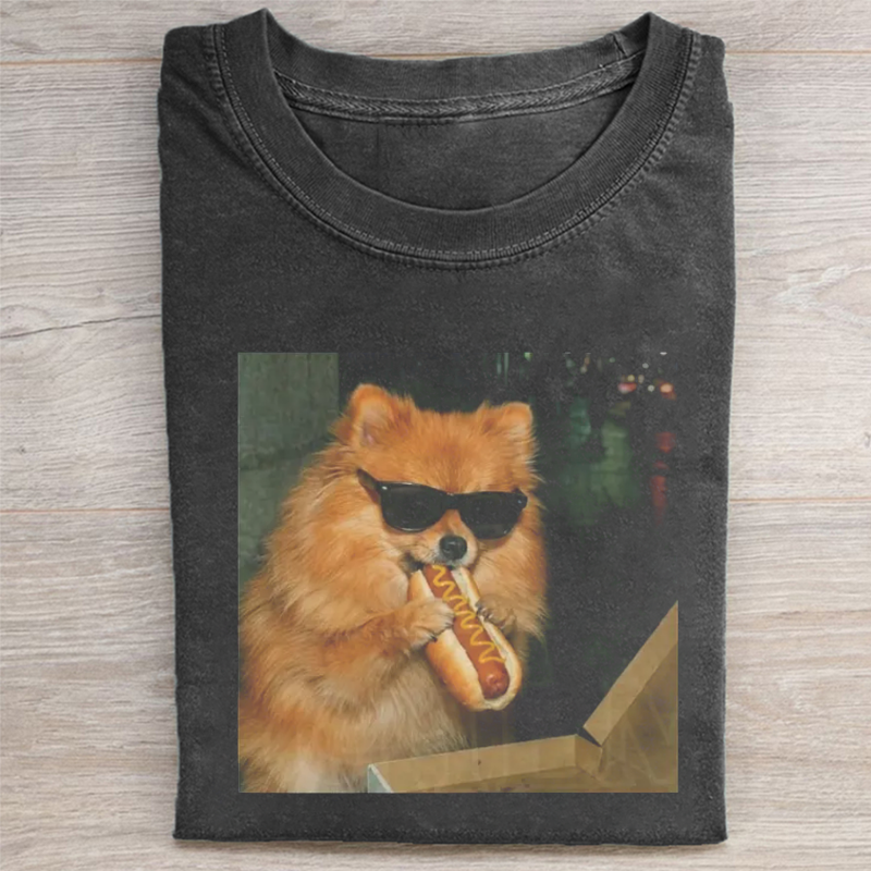 Pomeranian Eating Hot Dog T-shirt