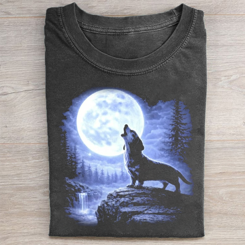Dachshund Howling Moon T-shirt