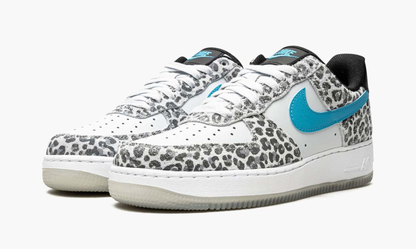 1 Low ��Snow Leopard