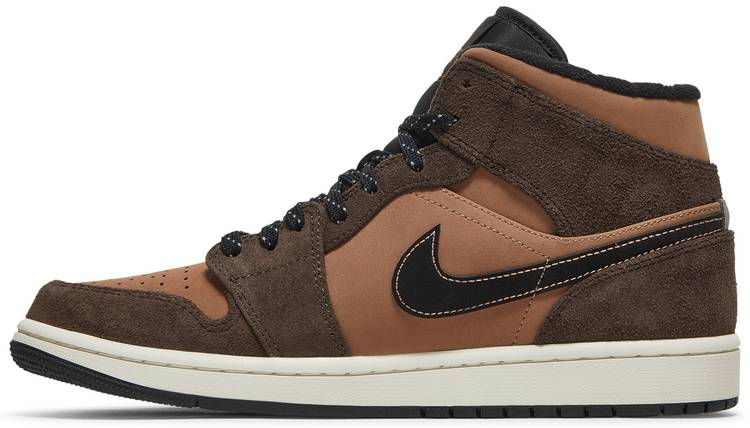 Mid SE 'Dark Chocolate' DC7294-200
