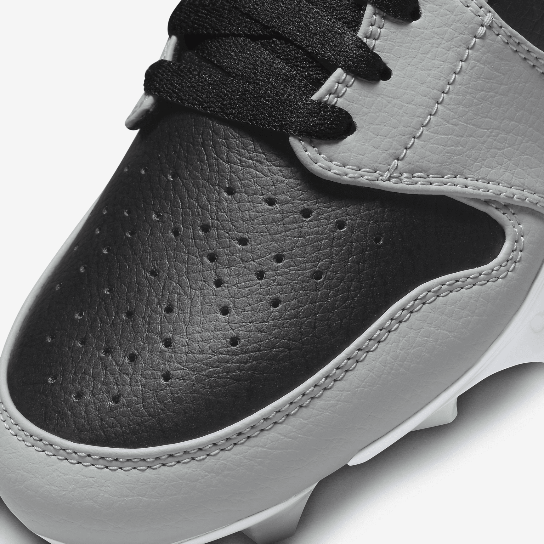1 Low TD - Men's Football Cleat