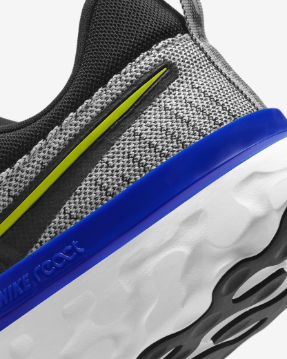 Men's Road Running Shoes