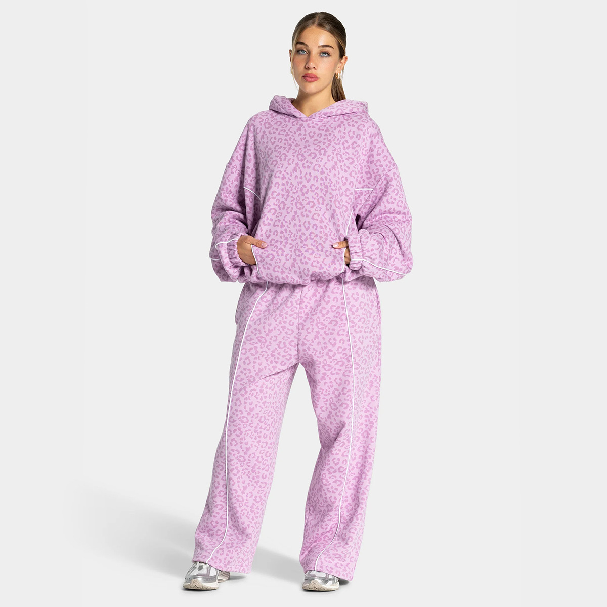 Women’s New Leopard Print Hooded Sportswear Set – Quick-Dry, Breathable & Relaxed 