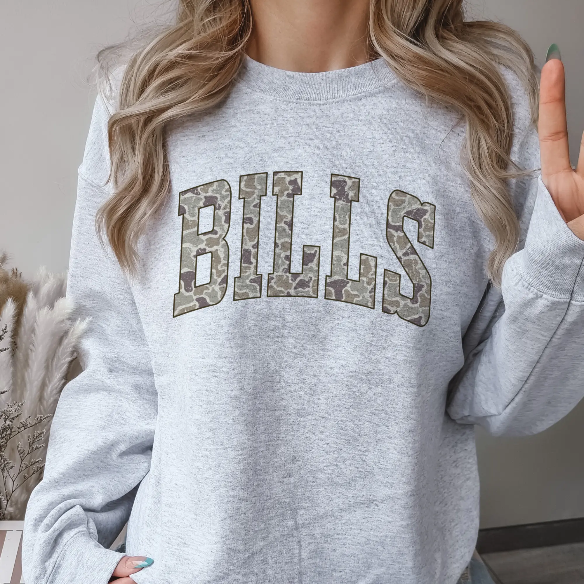 Women’s Camo Football Graphic Sweatshirt – Casual Oversized Style