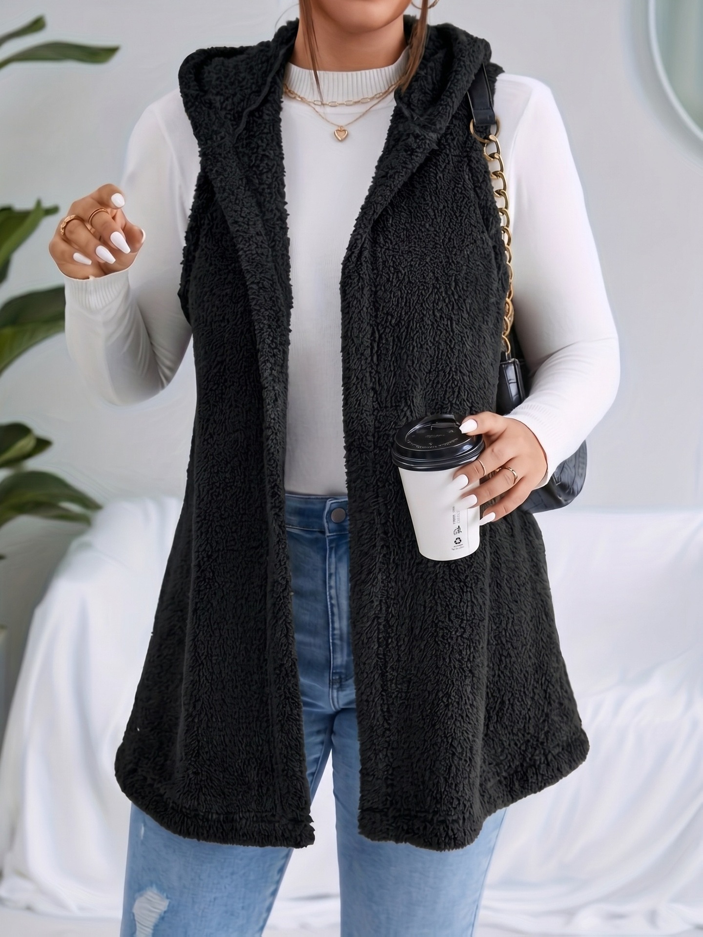 New autumn fleece-lined vest