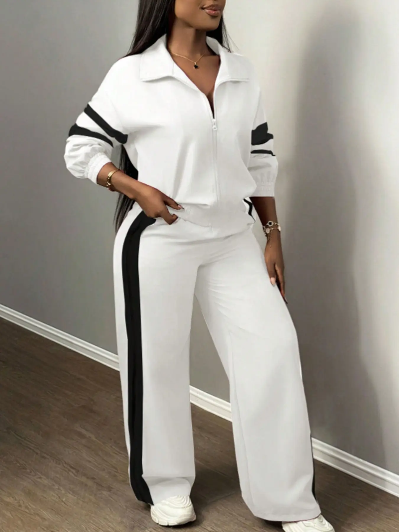 Women’s Two-Piece Casual Tracksuit Set – Zip-Up Jacket & Striped Wide-Leg Trousers