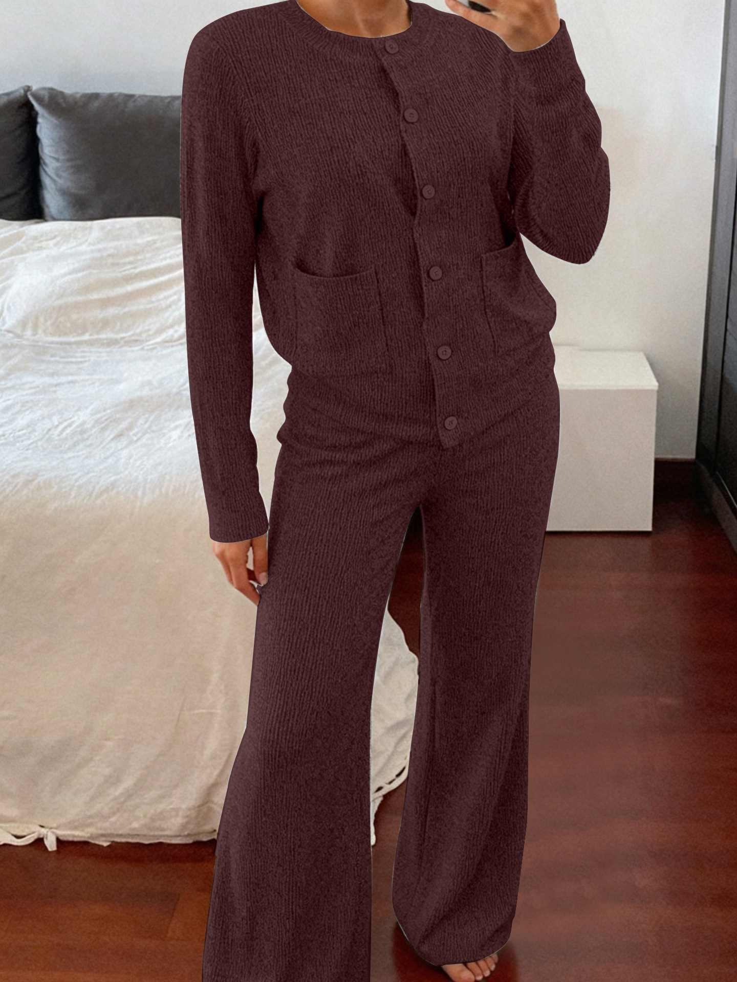 Women’s Casual Knit Two-Piece Set – Comfortable Long-Sleeve Sweater & Wide-Leg Trousers