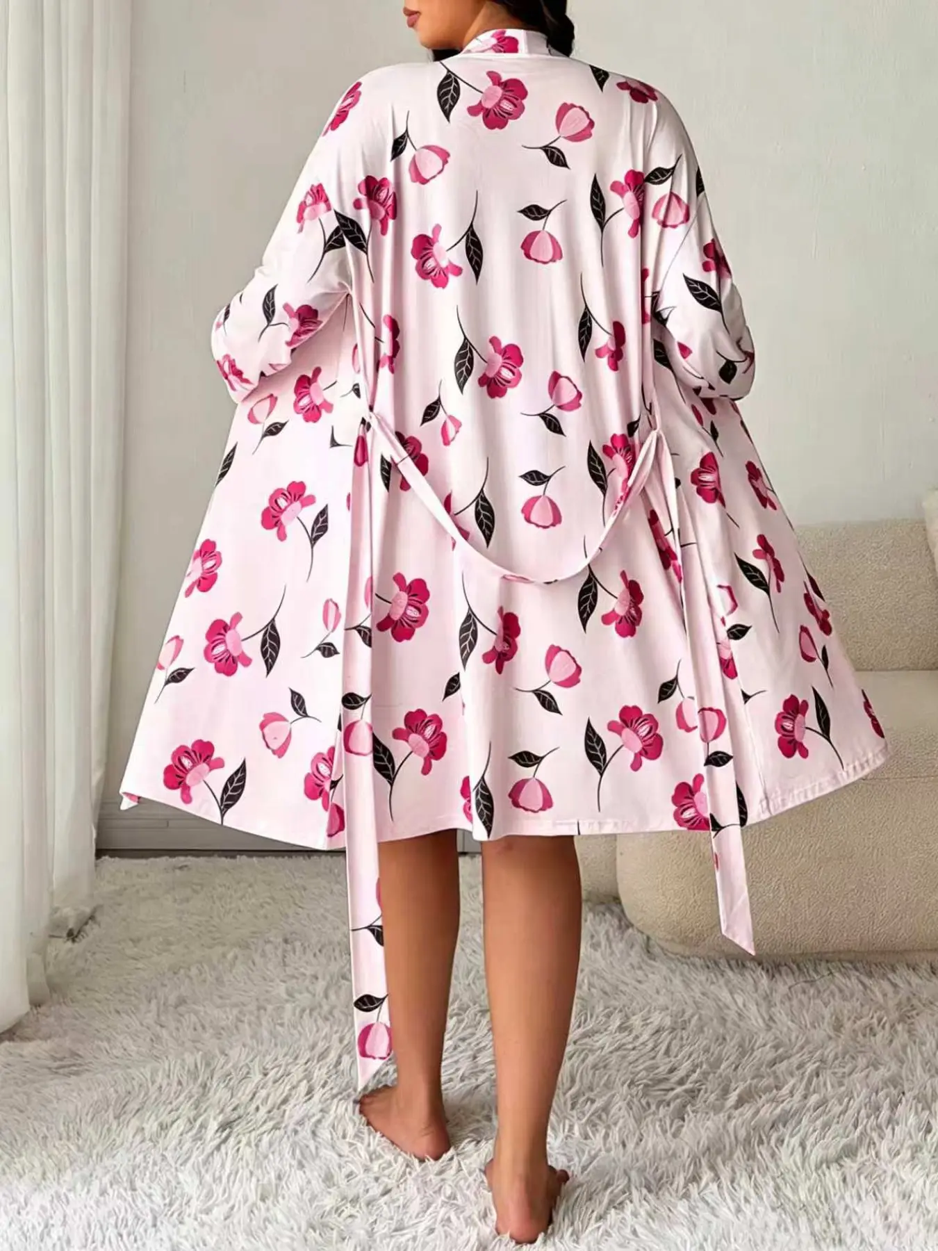 Women's Plus Size Floral Pajama Set with Robe