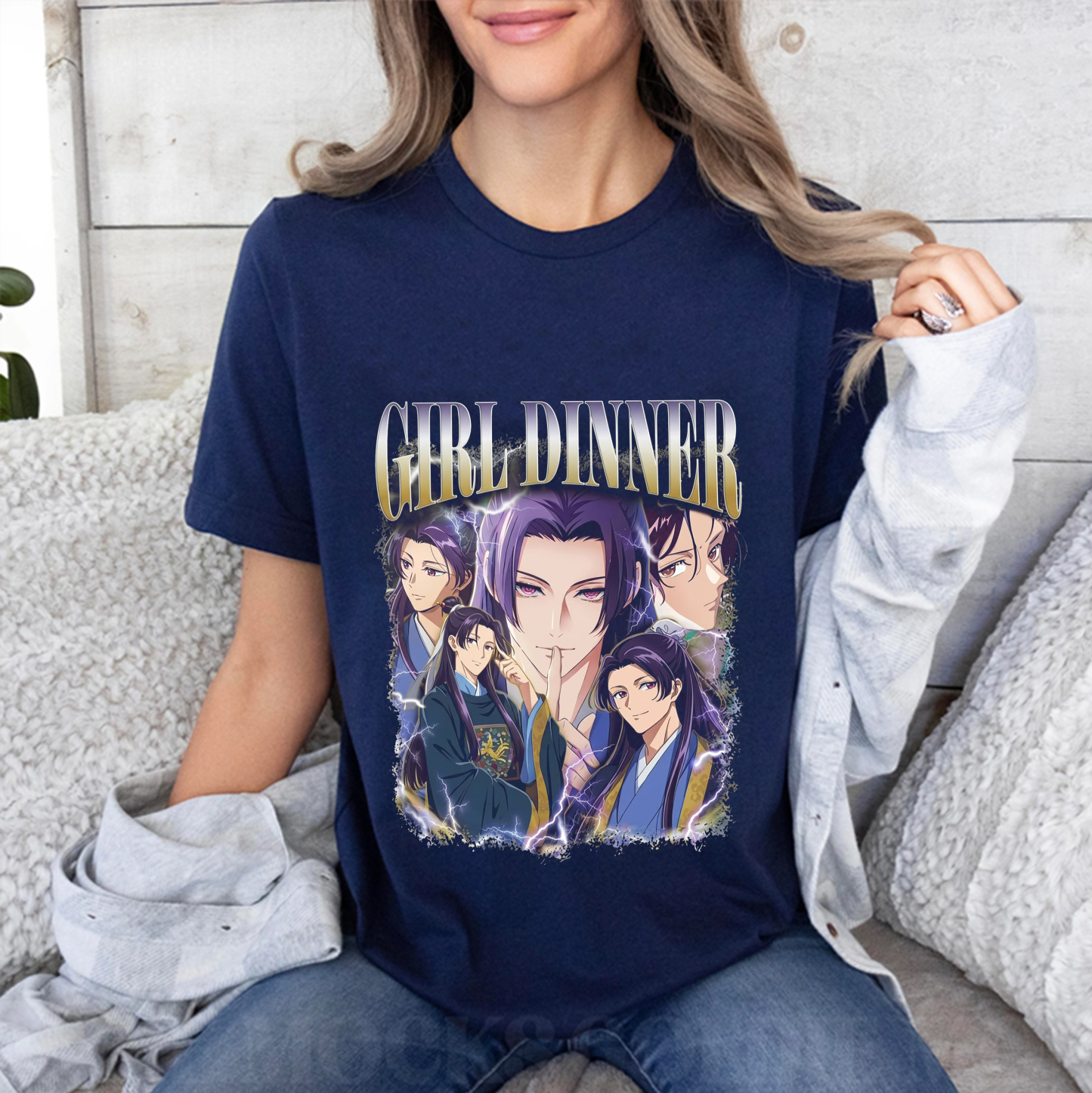 Girl Dinner Fall in Love with Shy Frog: Discover Adorable Oversized T-shirt/Crewneck/Hoodie