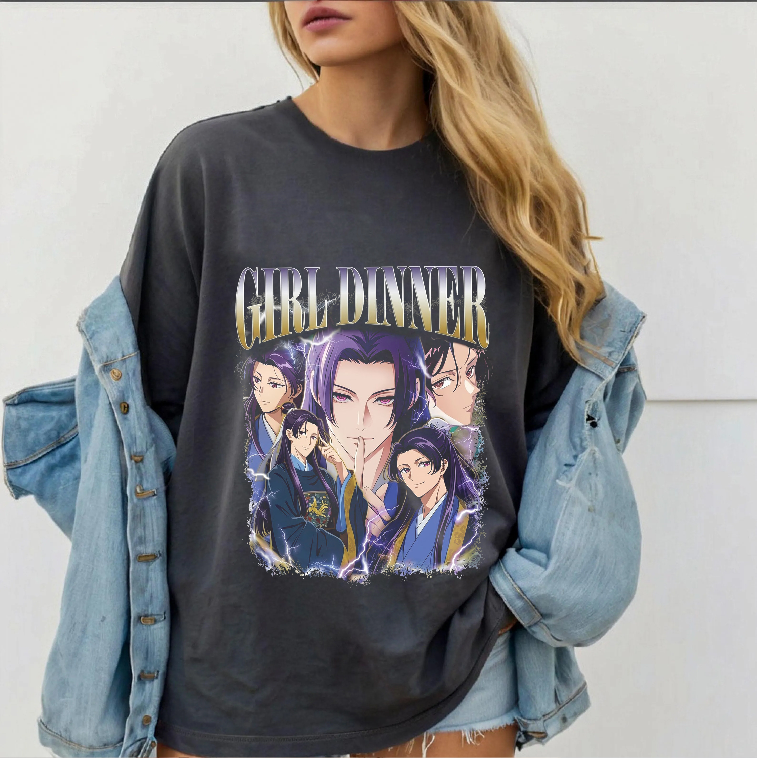 Girl Dinner Fall in Love with Shy Frog: Discover Adorable Oversized T-shirt/Crewneck/Hoodie