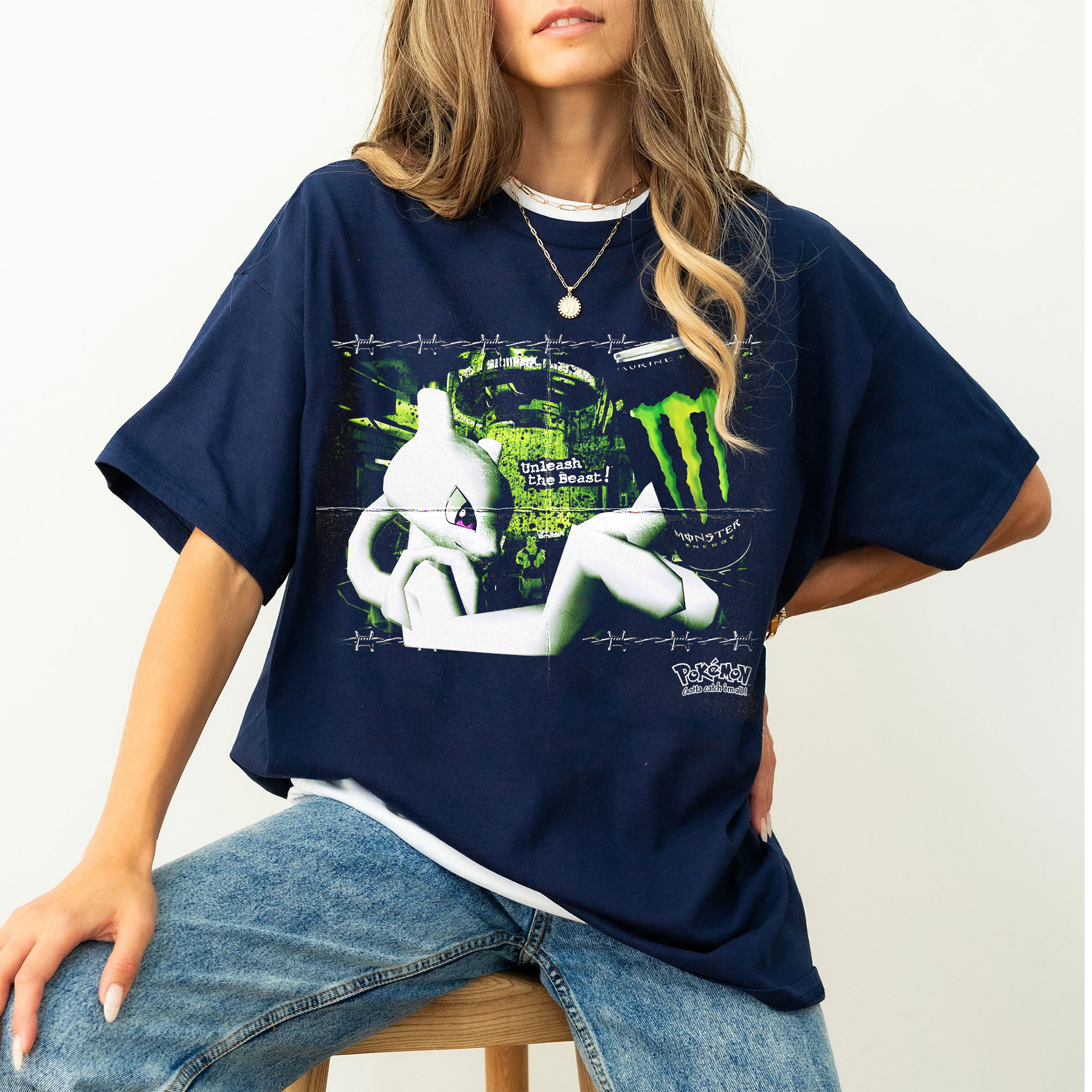 Mewtwo sipped on Monster Oversized T-shirt/Crewneck/Hoodie