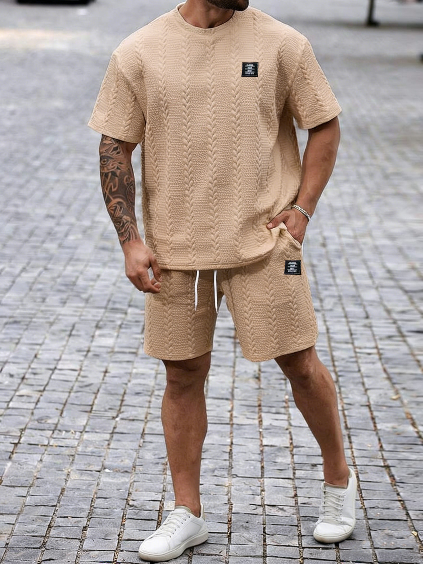 Conjunto de verano casual para hombre con jacquard de rayas de trigo y color liso