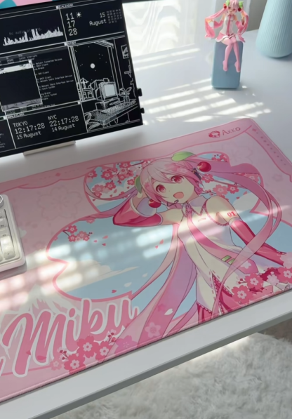 Hatsune Miku mousepad