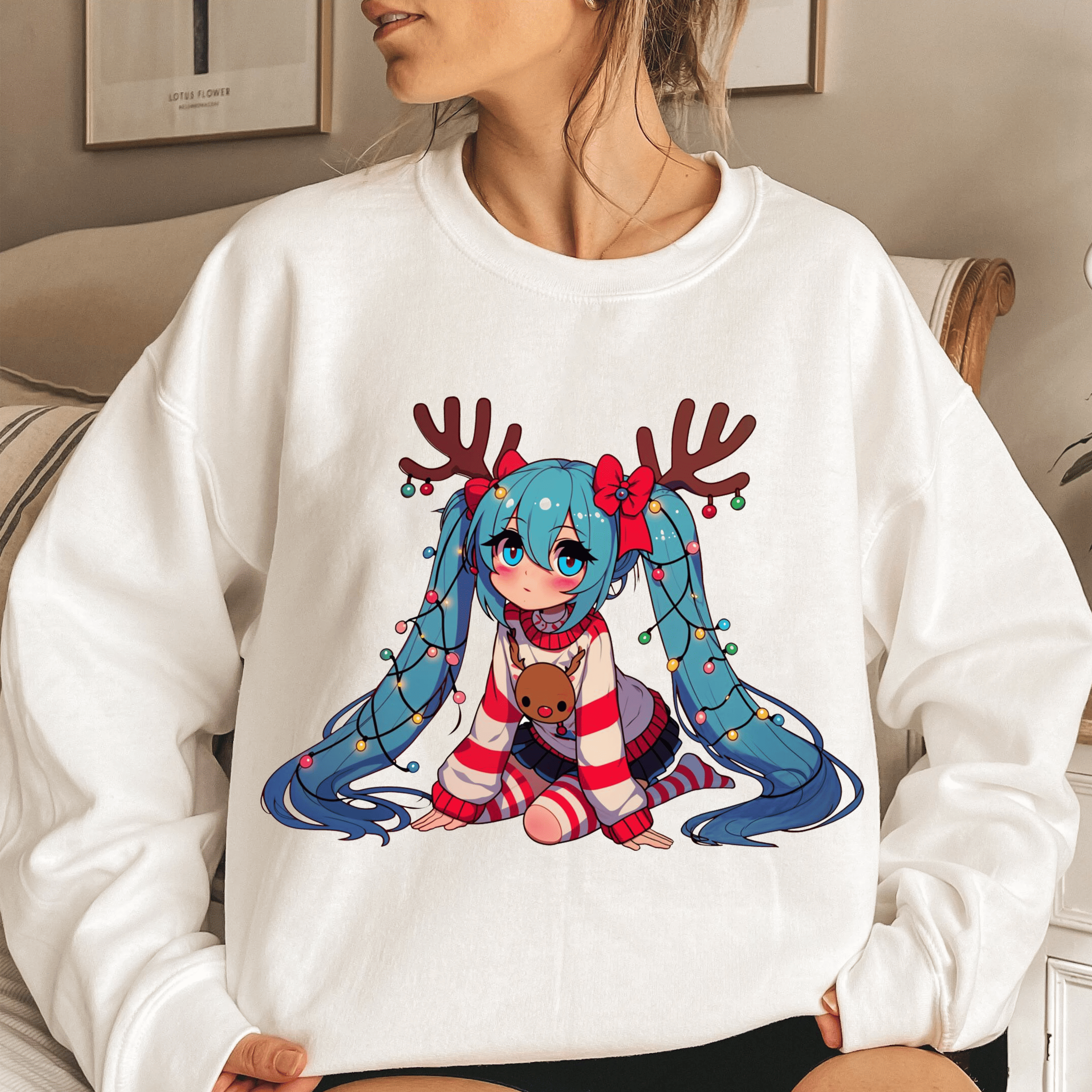 Christmas Hatsune Miku Unisex T-shirt/Crewneck/Hoodie