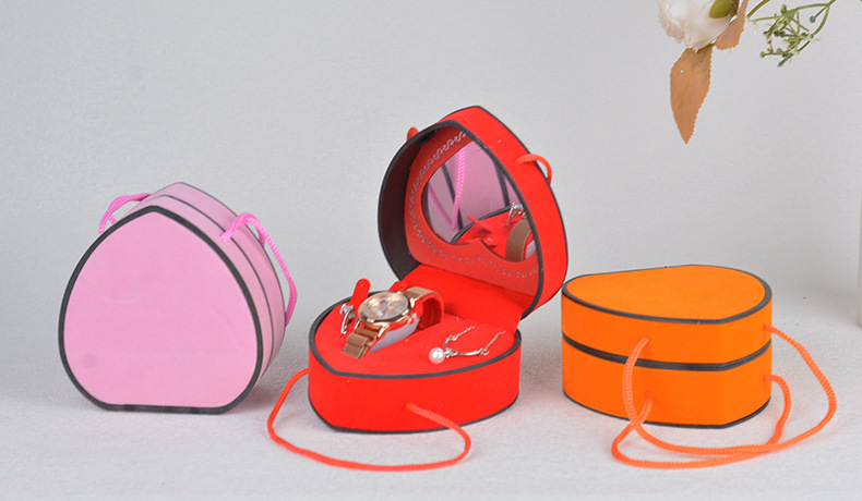 Heart Shaped Flip Jewelry Gift Box with Handle