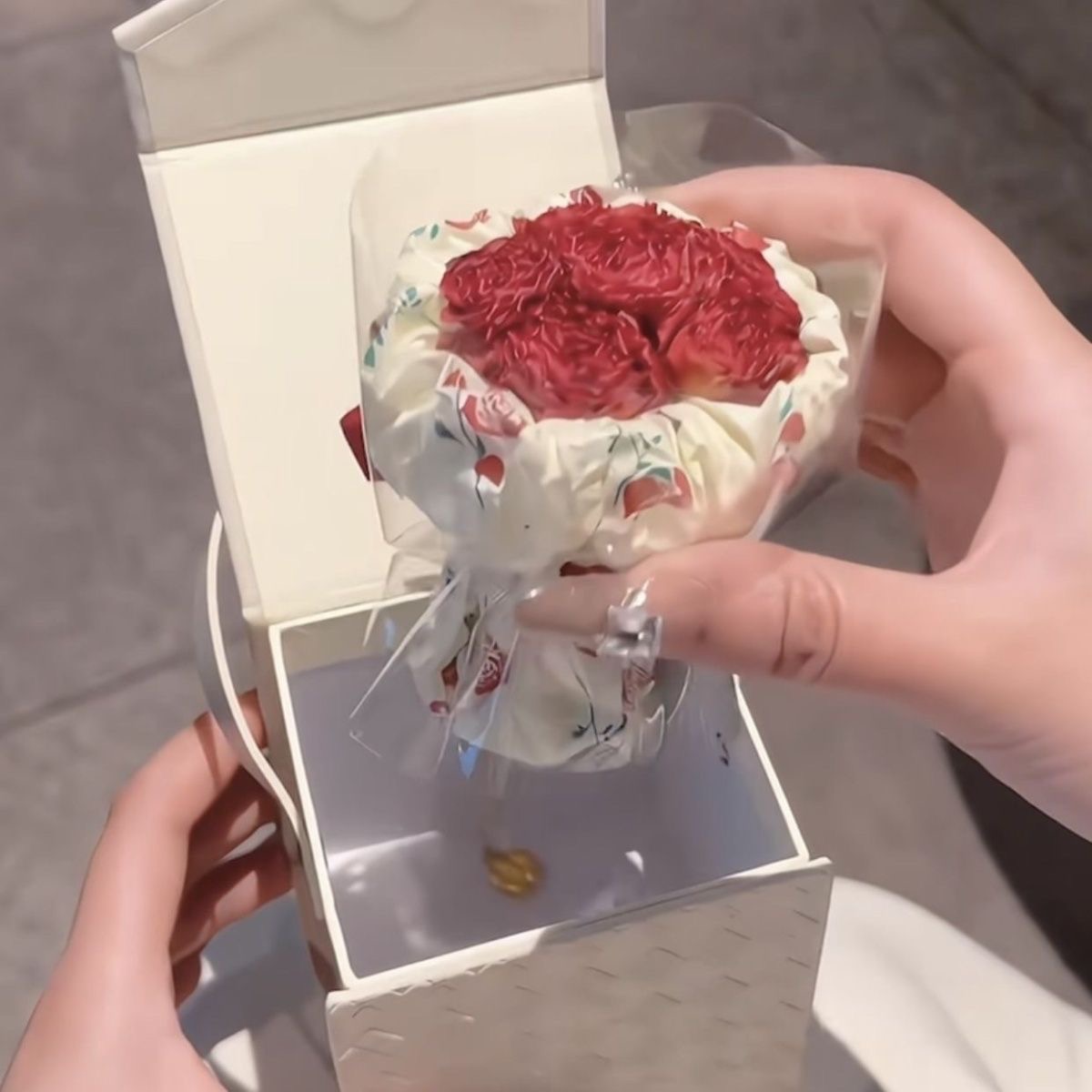 Mini Flower Bouquet Jewelry Gift Box