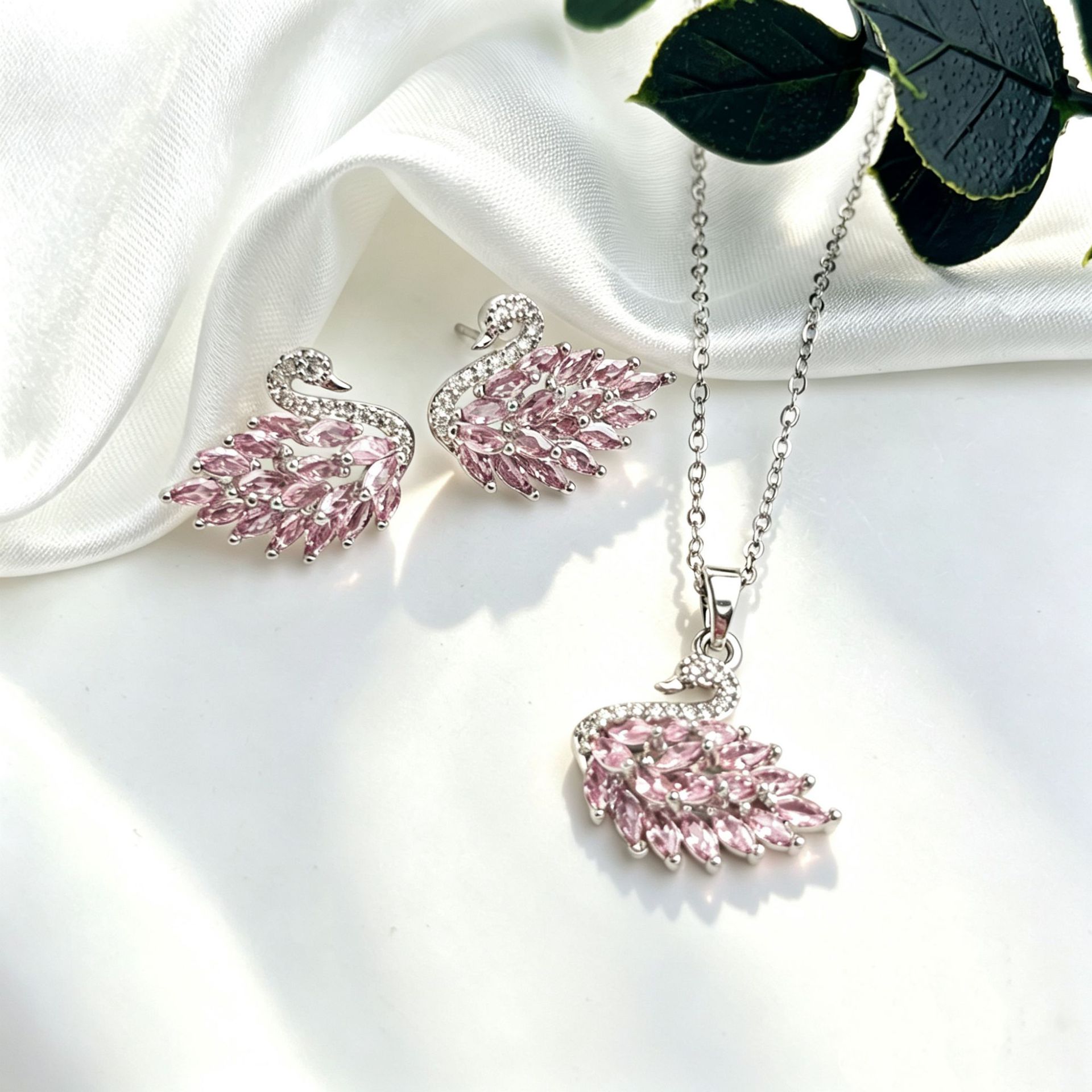 Swan Pendant-【Necklace/Earrings】