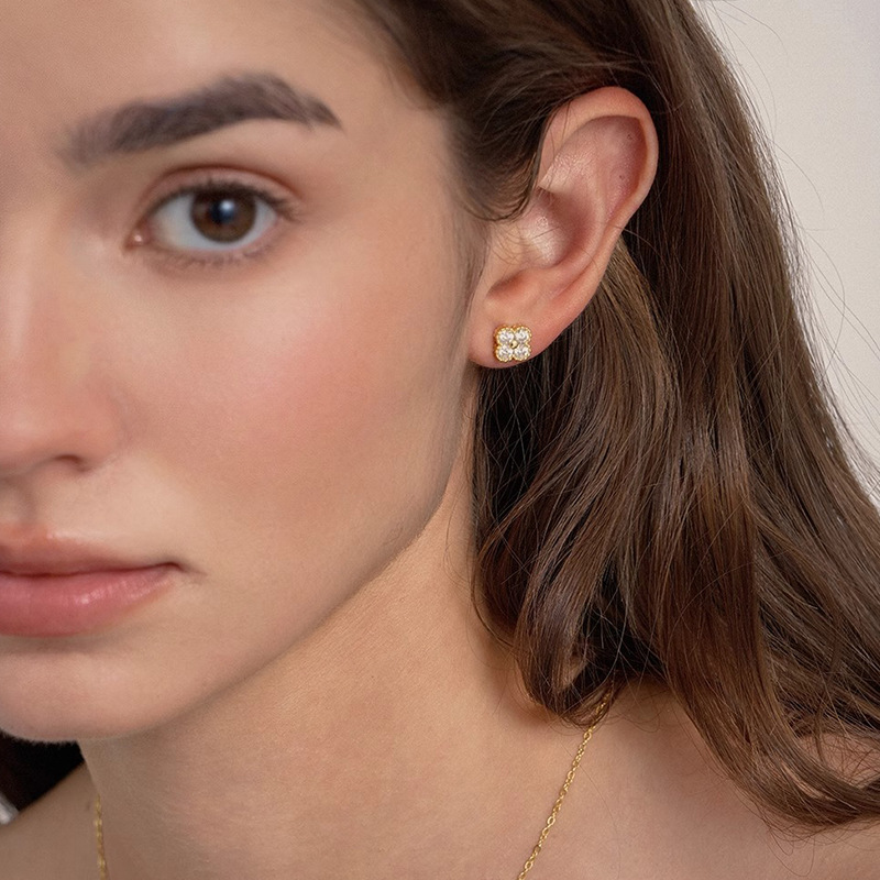 S925 Sterling Silver Tiny Sakura Stud Earrings