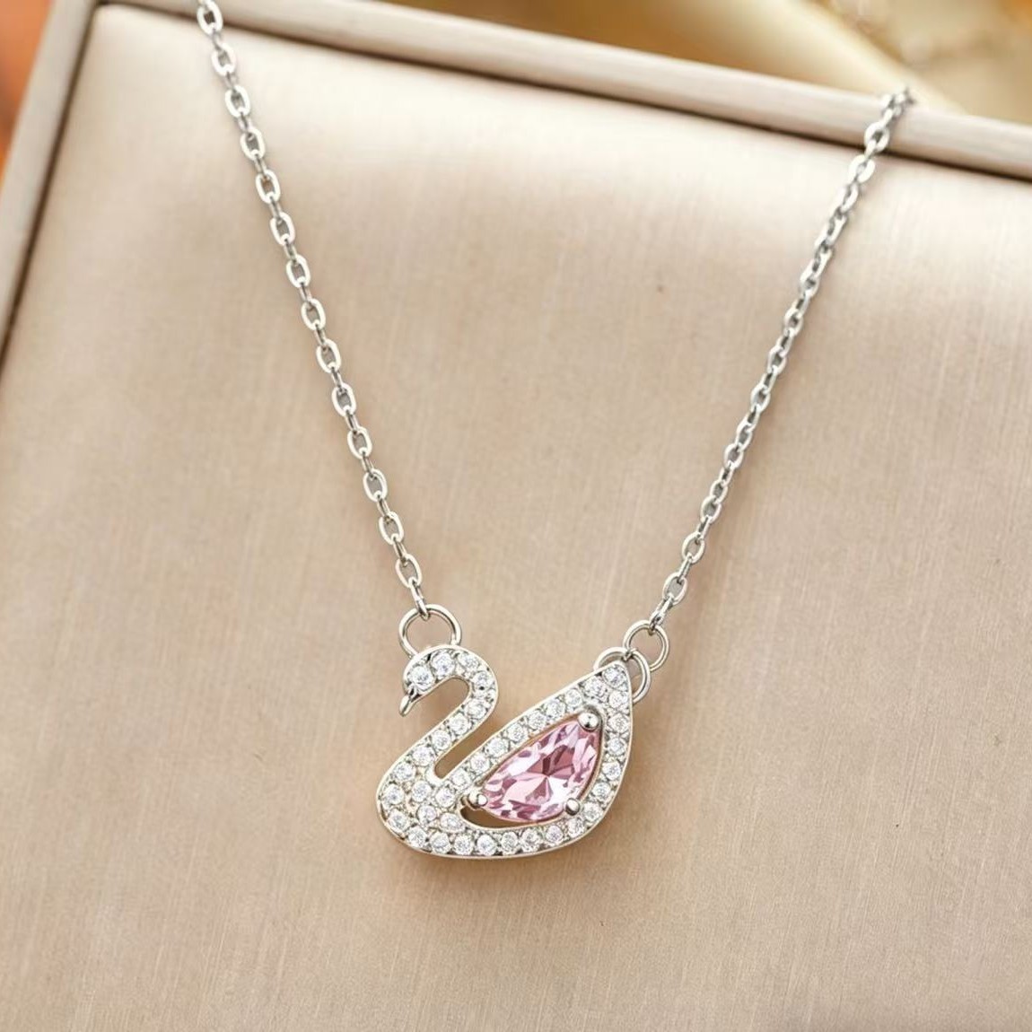 Minimal Hollow Swan Pendant-【Necklace】