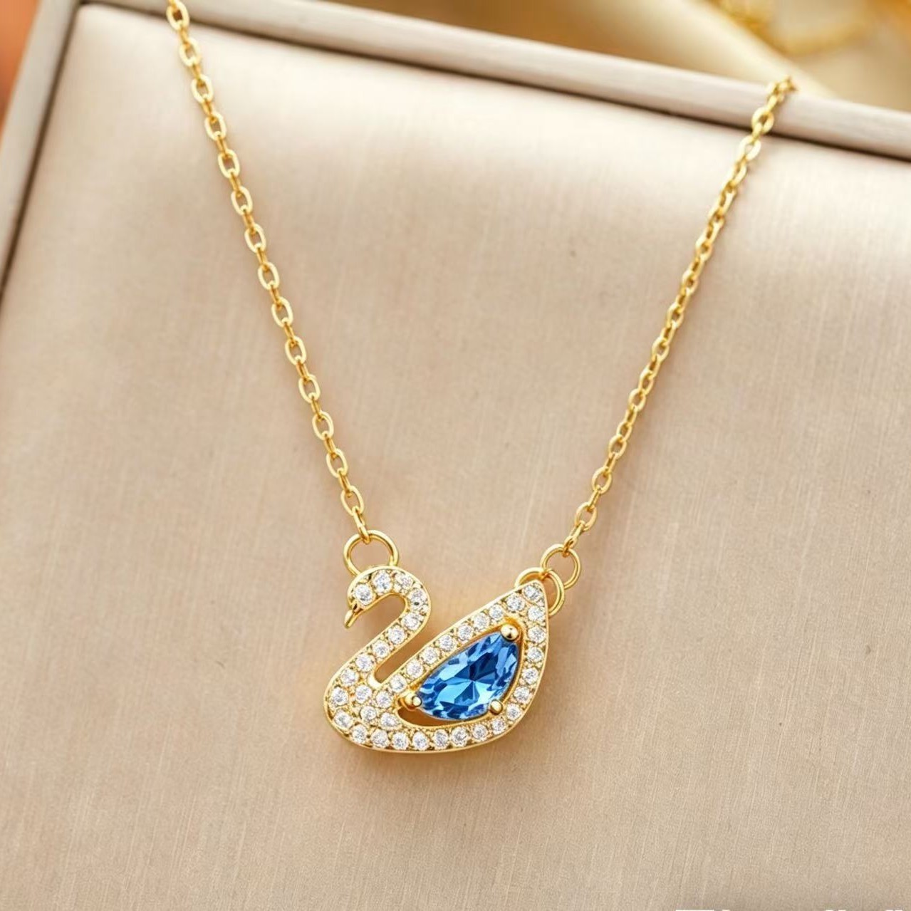 Minimal Hollow Swan Pendant-【Necklace】