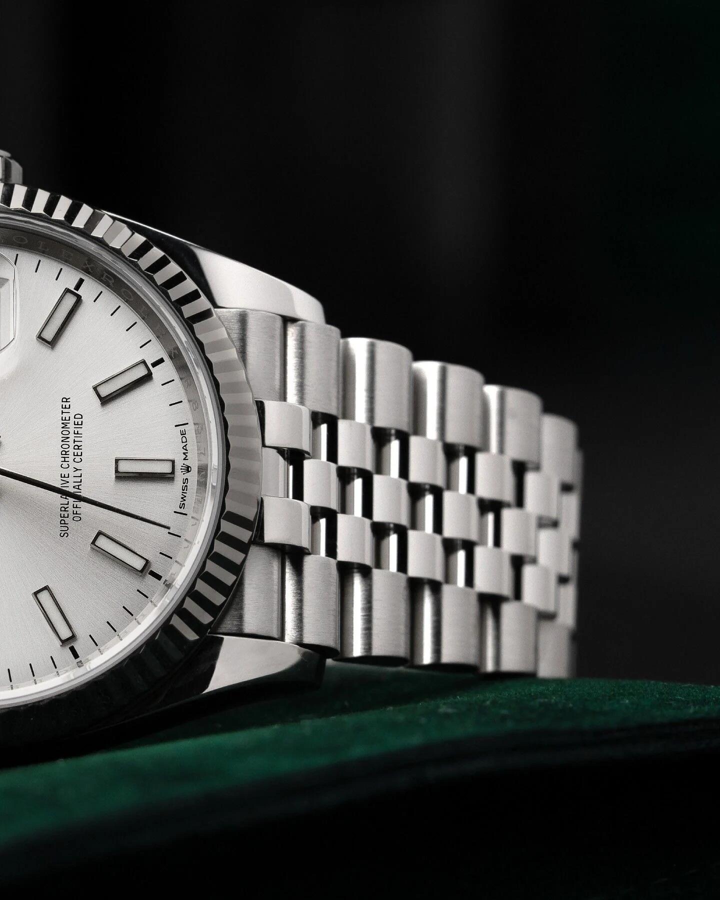 Zahlung per Nachnahme, Qualität garantiert.Land-Dweller 40 mm 127334 – Luxus Uhr aus Oystersteel & Weißgold