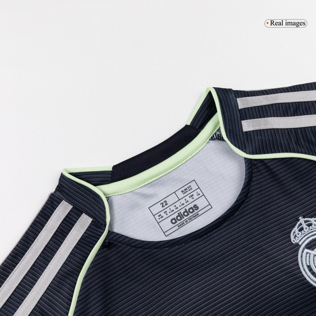 Real Madrid 2025/26 Vieras Pelipaitasetti Lasten [PREMIUM] - kuva 11