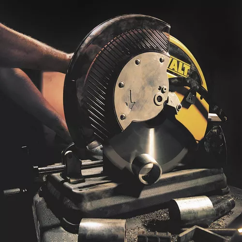 Cortadora De Metal 14'' + Disco De Carburo 70 Dewalt Dw872 Frecuencia 0