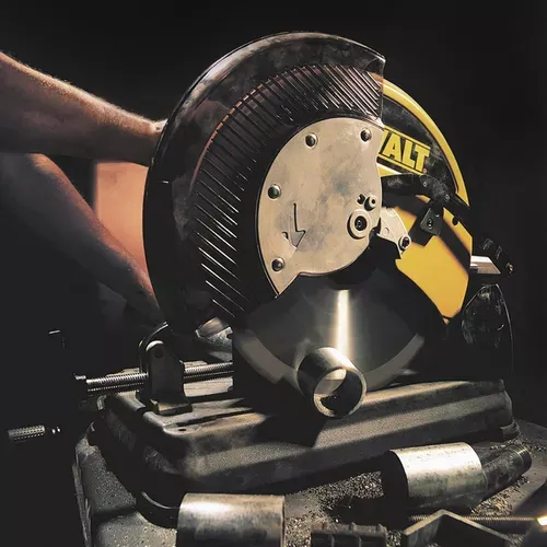Cortadora De Metal 14'' + Disco De Carburo 70 Dewalt Dw872 Frecuencia 0