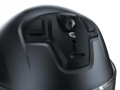 Casco de moto inteligente con grabadora de video.