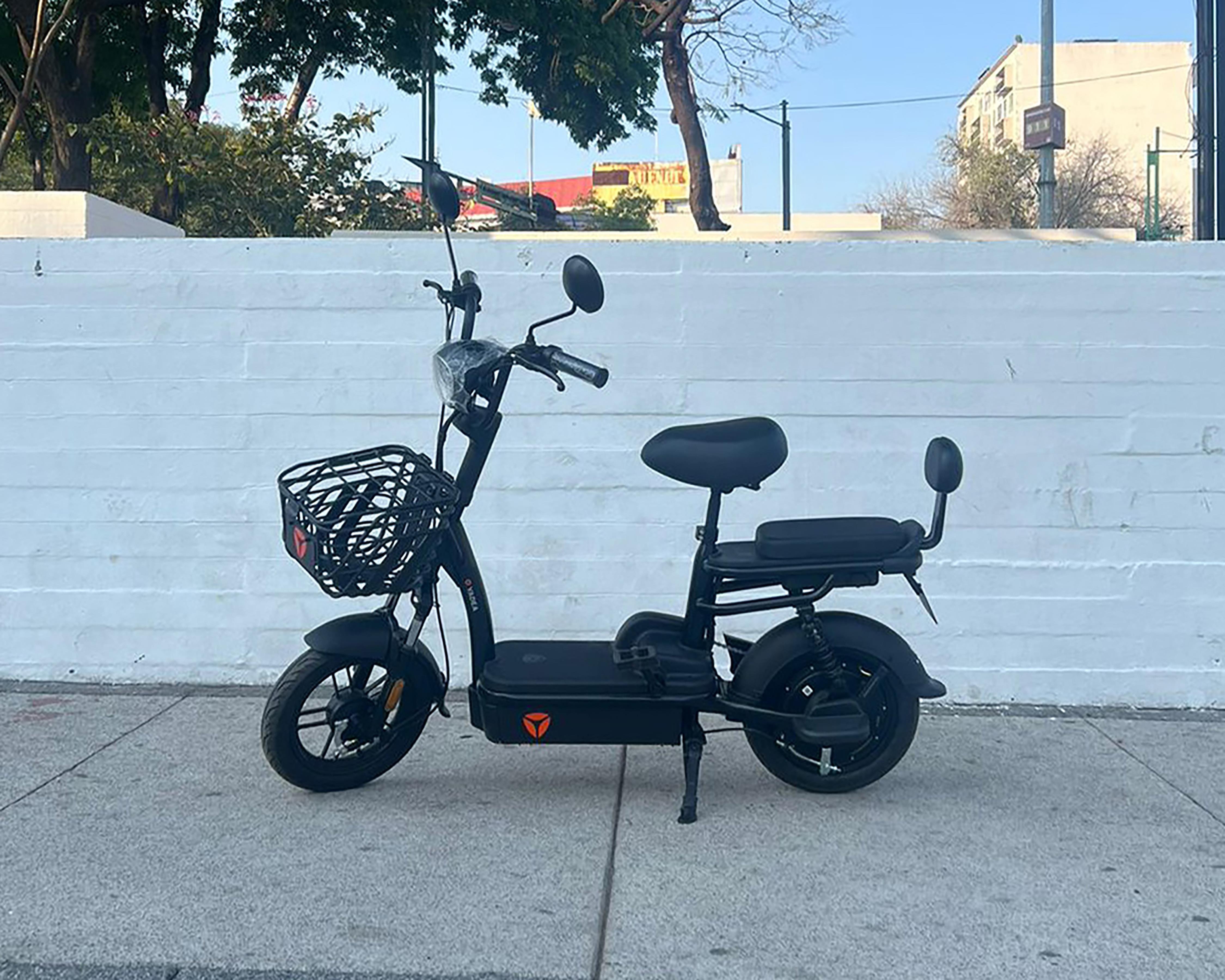 Moto Eléctrica Yadea Lemeng 2024
