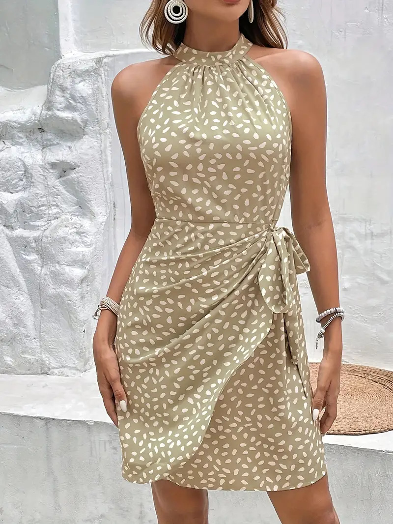 Women's polka dot pleated dress