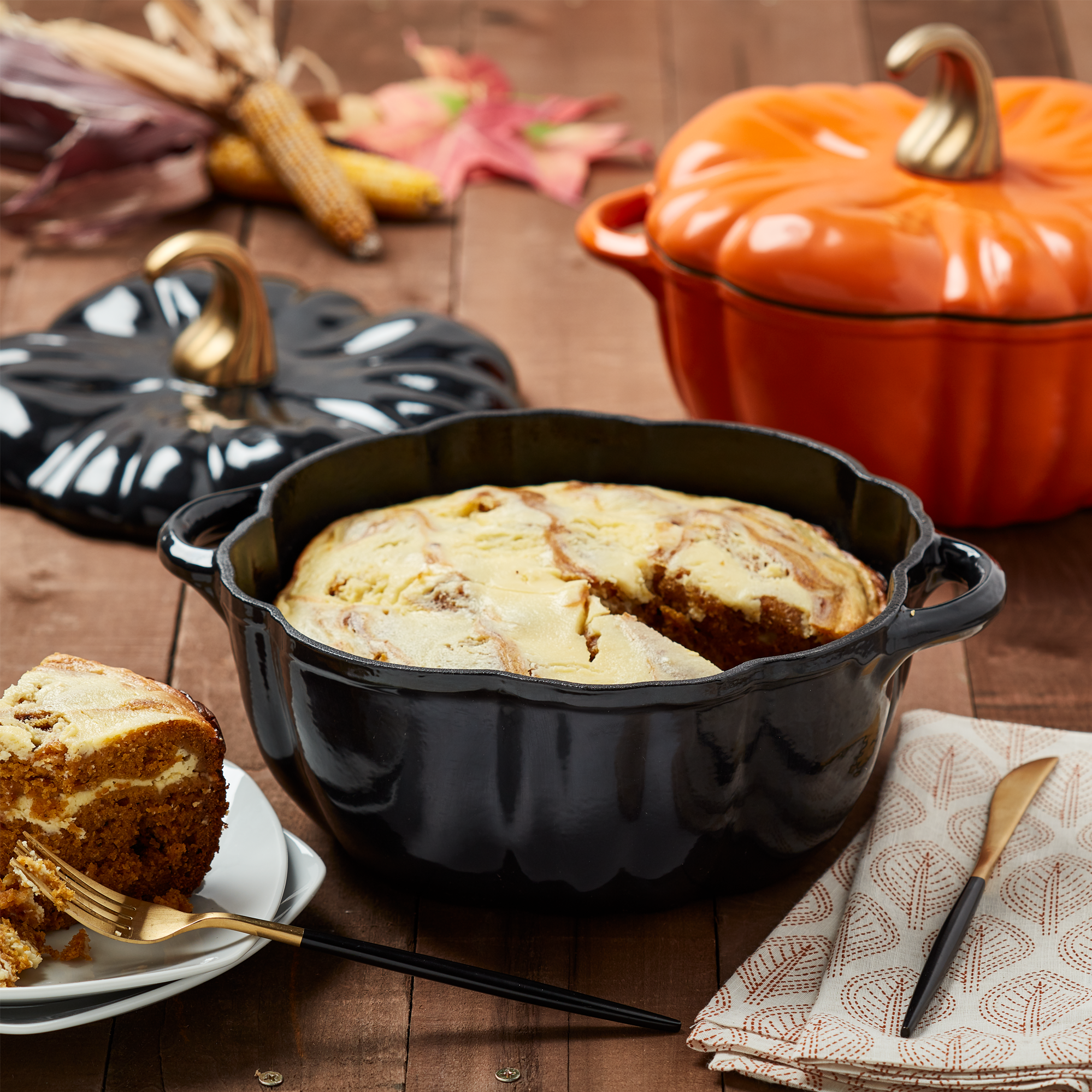 2-Quart / 4-Quart Enameled Cast Iron Pumpkin Dutch Ovens, White