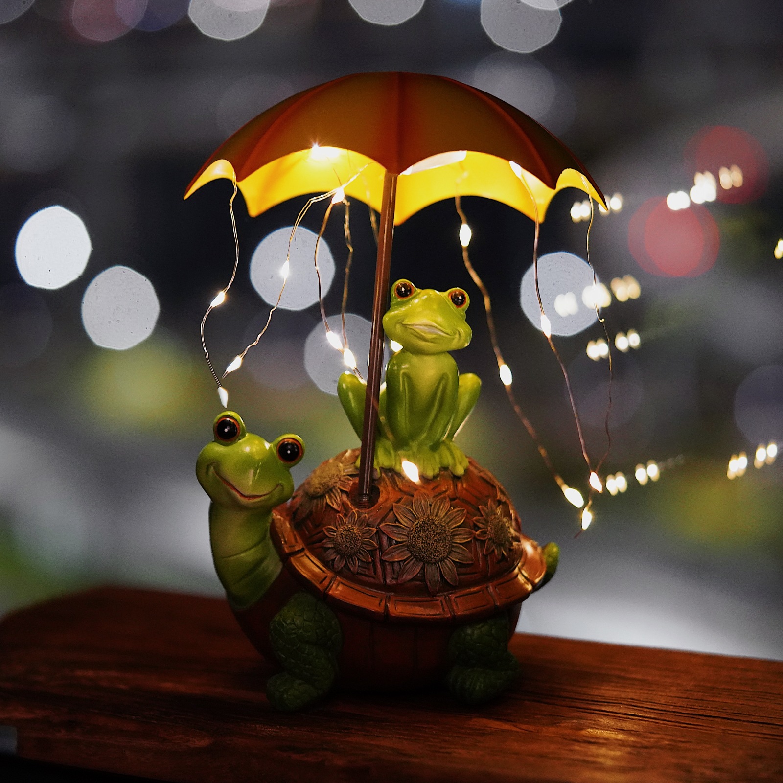 Solar Frog Riding Turtle Garden Outdoor Decor Statue