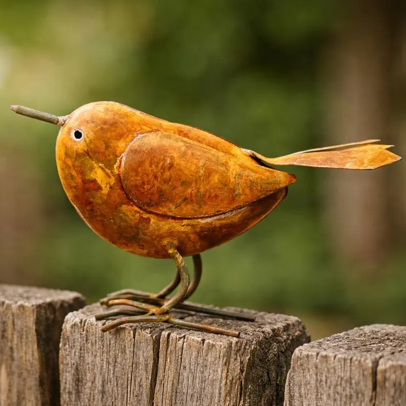 Handcrafted Metal Robin Garden Ornament | Metal Art | Hand Painted Art